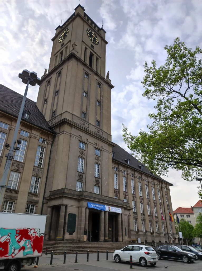 Berlin,_Rathaus_Schöneberg